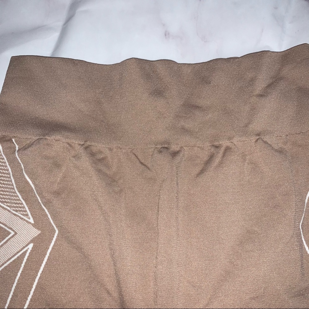 Seamless Matching Workout Set - Picture 8 of 12